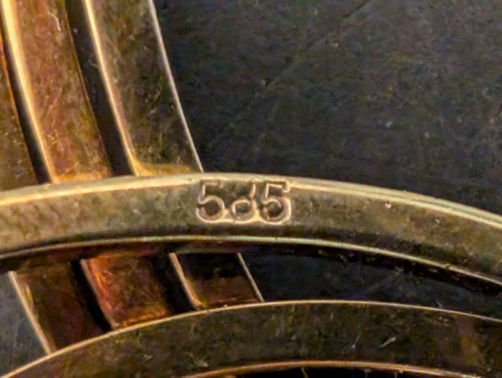 585 gestempelte Brosche Fälschung – Juwelier von Wetsch 