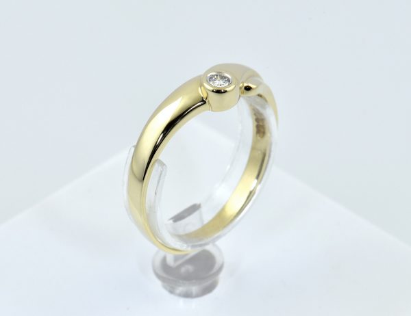 Diamond Ring 585/000 14K Yellow Gold, 1 Brilliant-Cut Diamond, 0.05 ct