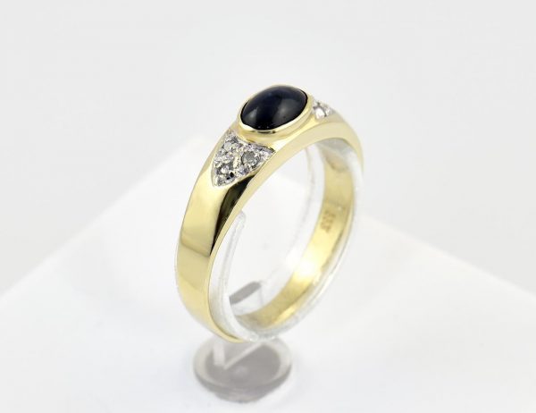 Saphir Diamant Ring 333/000 8 K Gelbgold 6 Diamanten zus. 0,05 ct