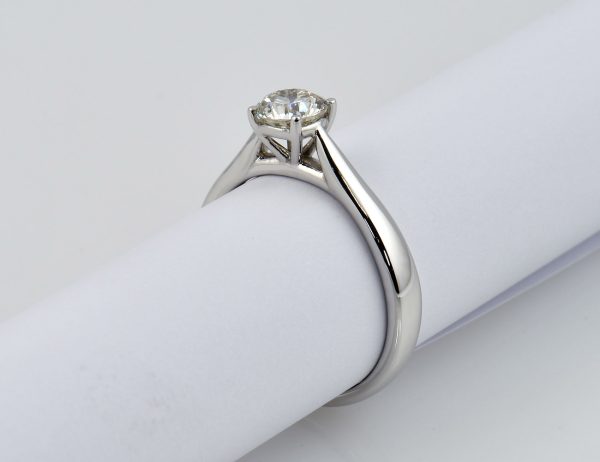 Solitär Diamant Ring 585/000 14 K Weißgold 1 Brillant  0,76 ct