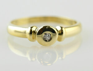 Diamant Solitär Ring 750/000 18 K Gelbgold Brillant 0,03 ct