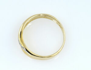 Diamant Ring 333/000 8 K Gelbgold 5 Diamanten zus. 0,05 ct