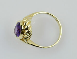 Ring Amethyst Synthese 333/000 8 K Gelbgold
