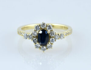 Saphir Diamant Ring 585/000 14 K Gelbgold 38 Brillanten zus. 0,70 ct