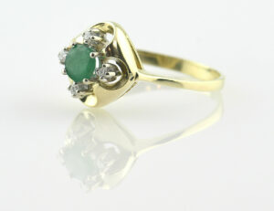 Smaragd Ring 585/000 14 K Gelbgold, 4 Brillanten zus. 0,10 ct