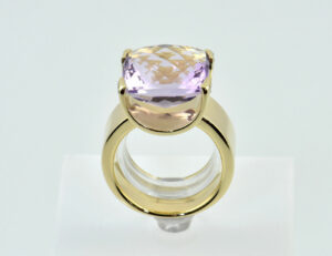 Ring Amethyst Diamant 585/000 14 K Gelbgold 22 Brillanten zus. 0,20 ct