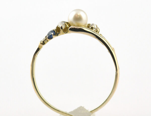 Ring Saphir, Perle, Diamant 585/000 14 K Gelbgold, 2 Diamanten zus. 0,10 ct