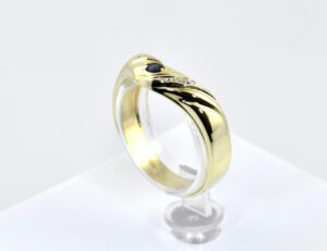 Saphir Diamant Ring 585/000 14 K Gelbgold 2 Diamanten zus. 0,01 ct