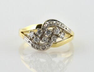 Diamant Ring 585 14 K Gelbgold 16 Diamanten zus. 0,42 ct