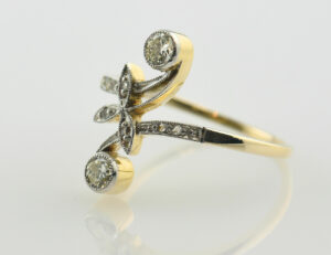 Art Deco Ring 585/000 14 K Gelbgold, 9 Diamant zus. 0,25 ct