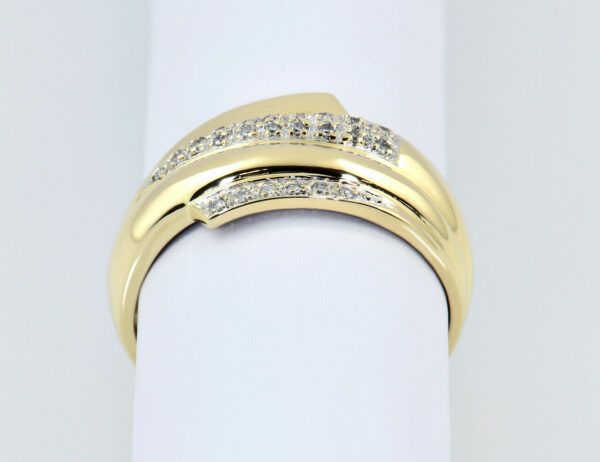Diamantring 585/000 14 K Gelbgold 23 Diamanten zus. 0,20 ct