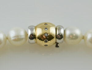 Perlen Armband 21,5 cm 585/000 14 K Gelbgold 12 Diamanten zus. 0,12 ct