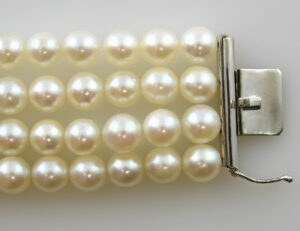 Perlen Armband 4-reihig 19 cm 585 14 K Weißgoldschloss