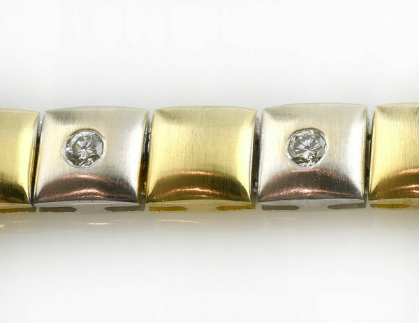 Armband 19 cm 750/000 18 K Weißgold/Gelbgold 14 Diamanten zus. 0,66 ct