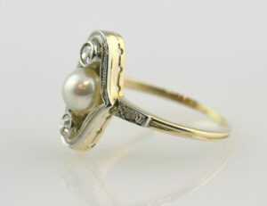 Art Deco Ring 585 14 K Gelbgold, Perle, 4 Diamant zus. 0,20 ct