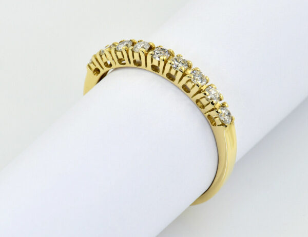 Diamant Ring 750/000 18 K Gelbgold 9 Brillanten zus. 0,34 ct