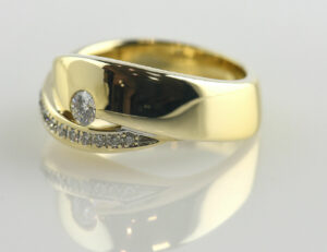 Diamant Ring 585/000 14 K Gelbgold 15 Brillanten zus. 0,30 ct