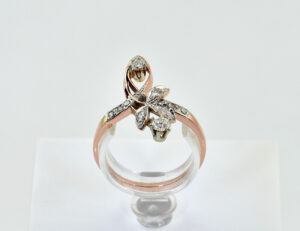 Diamant Ring 585/000 14 K Rotgold 11 Brillanten zus. 0,32 ct