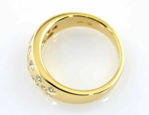 Diamant Ring 750/000 18 K Gelbgold 15 Brillanten zus. 0,62 ct