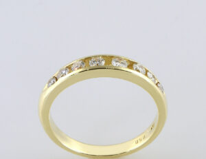 Diamantring 585/000 14 K Gelbgold 8 Brillanten zus. 0,50 ct