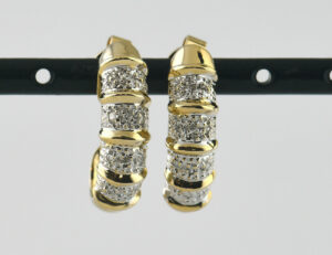 Ohrringe Stecker Halbcreolen 585 14 K Gelbgold, 16 Diamanten zus. 0,05 ct