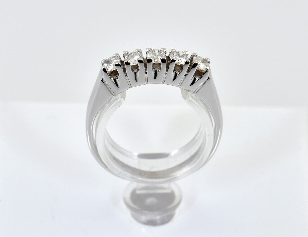 Diamant Ring 585/000 14 K Weißgold 5 Brillanten zus. 0,30 ct