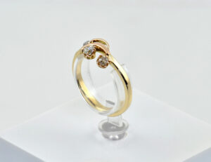 Diamant Ring Flußperle 585/000 14 K Gelbgold 2 Brillanten zus. 0,15 ct