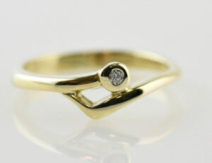 Diamant Solitär Ring 585/000 14 K Gelbgold Brillant 0,03 ct