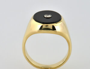 Onyx Ring 750 18 K Gelbgold Diamant 0,02 ct