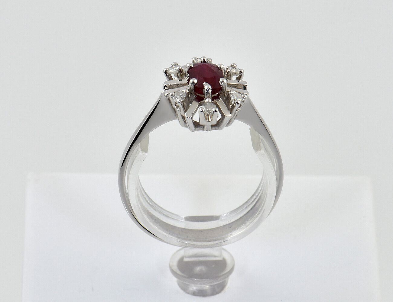 Rubin Diamant Ring 585/000 14 K Weißgold 6 Diamanten zus. 0,06 ct