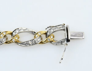 Diamant Armband 750/000 18 K Gelb-/ Weißgold 122 Brillanten zus. 2,75 ct, 19 cm