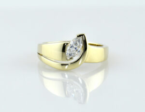 Ring 375/000 9 K Gelbgold Cubic Zirkonia