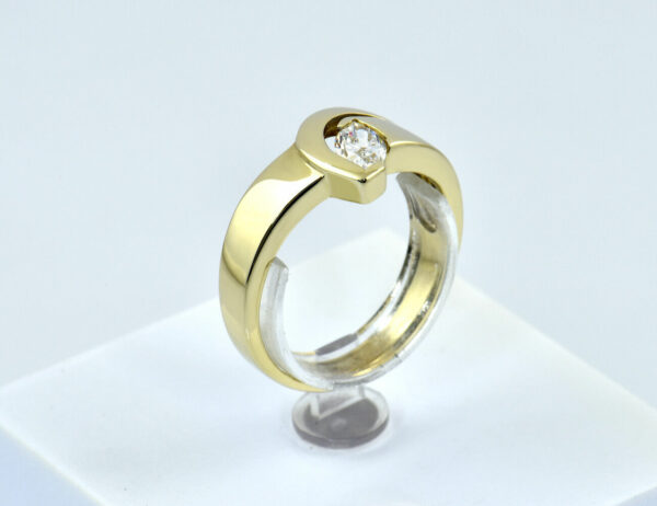 Ring 375/000 9 K Gelbgold Cubic Zirkonia