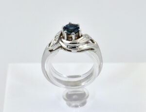 Saphir Diamant Ring 585/000 14 K Weißgold 2 Diamanten zus. 0,03 ct
