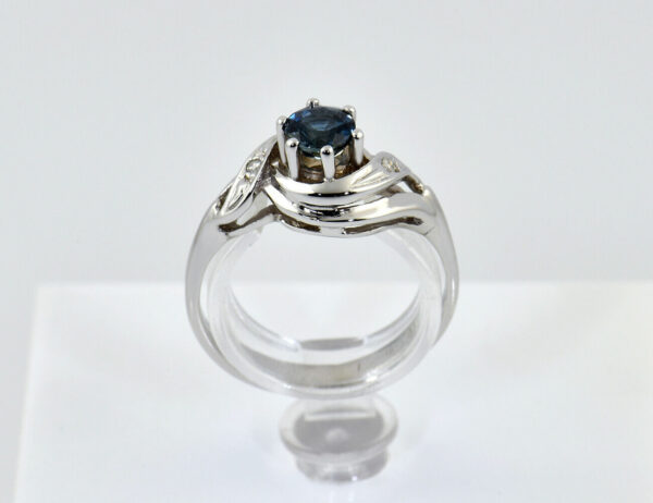 Saphir Diamant Ring 585/000 14 K Weißgold 2 Diamanten zus. 0,03 ct